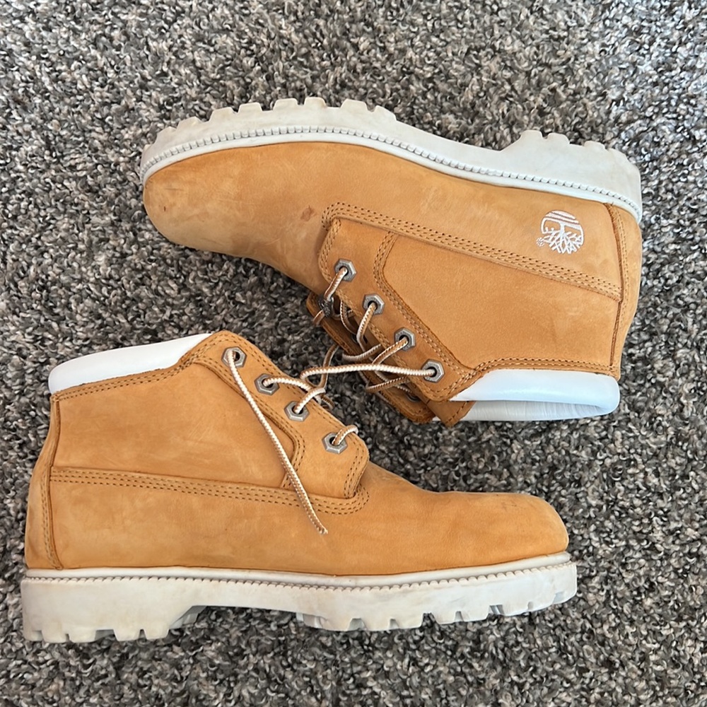 Women’s 7.5 Timberland